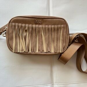 Rad Rev Oak Fringe Sling